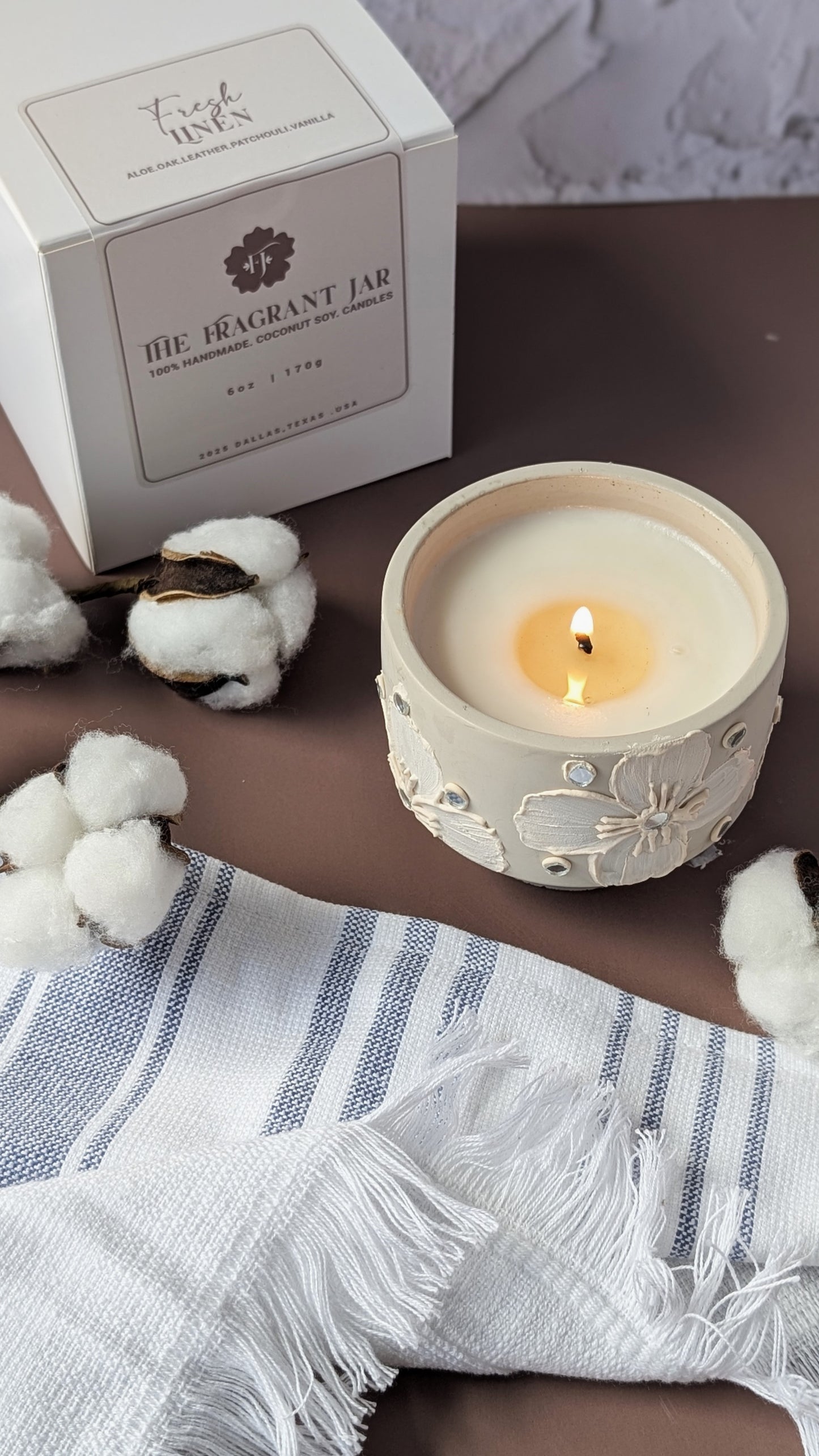 “Fresh Linen Concrete Luxury Candle – Clean Cotton, Crisp White Musk & Modern Home Fragrance | The Fragrant Jar”