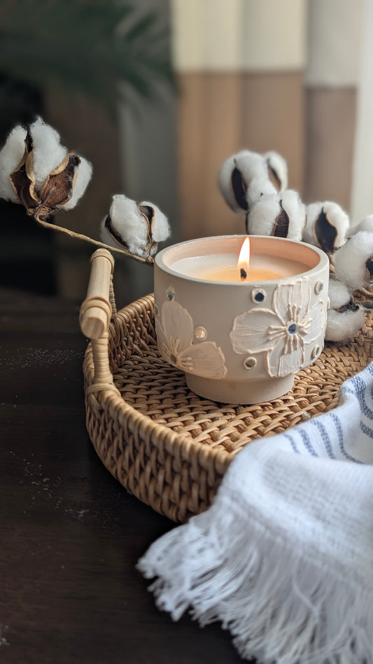 “Fresh Linen Concrete Luxury Candle – Clean Cotton, Crisp White Musk & Modern Home Fragrance | The Fragrant Jar”