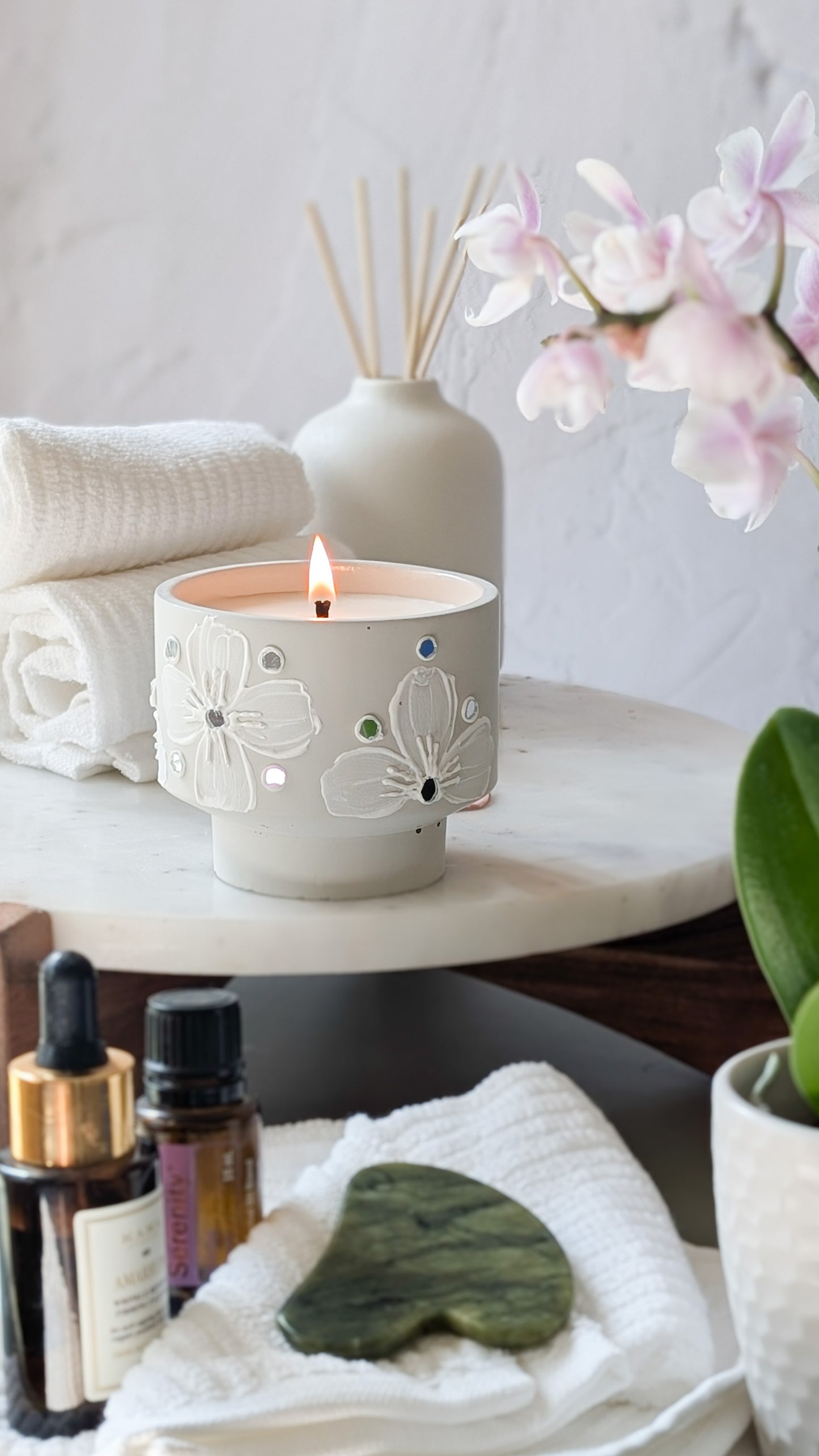 CHÂTEAU CASHMERE, Spa Inspired Concrete Candle, for timeless home décor and gifting |The Fragrant Jar