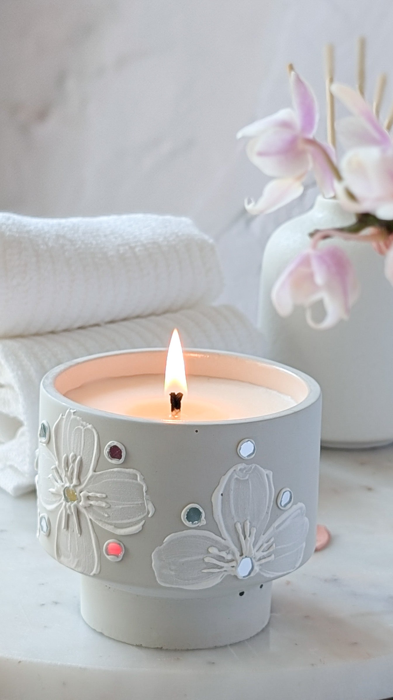 CHÂTEAU CASHMERE, Spa Inspired Concrete Candle, for timeless home décor and gifting |The Fragrant Jar