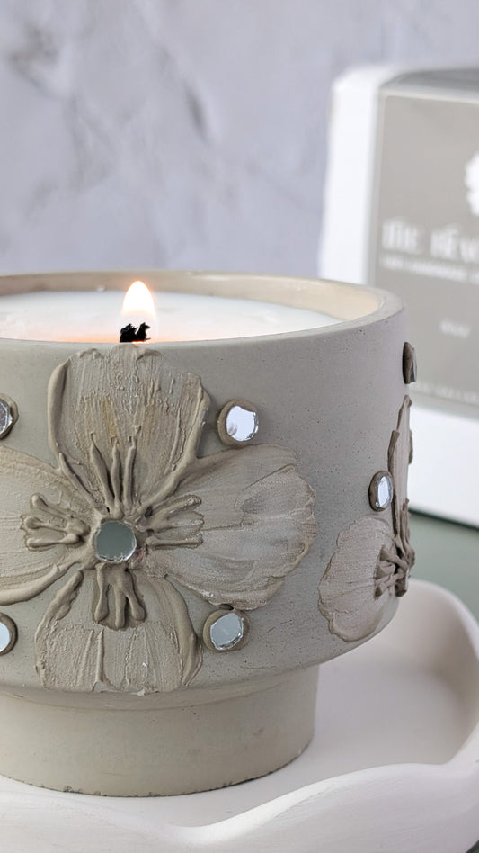 “Lavender Grove Concrete Candle – White Sage & Lavender Herbal Luxury Home Fragrance | The Fragrant Jar”