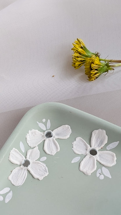 Handmade square Concrete Trinket Tray | Minimalist Jewelry Dish | Modern Aesthetic Home Decor | Neutral |The Fragrant Jar