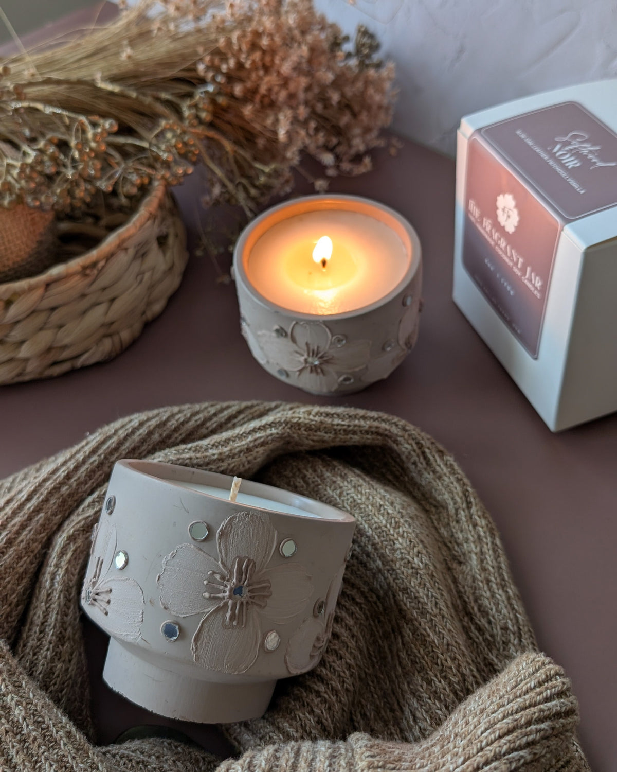 “Softwood Noir Concrete Candle – White Oak & Vanilla Luxury Home Fragrance | The Fragrant Jar”