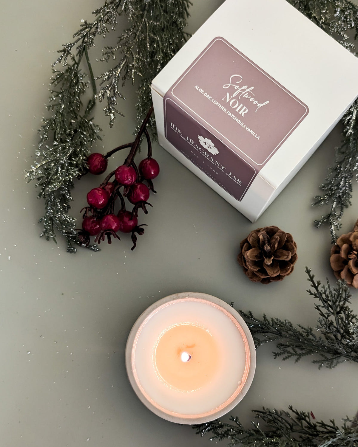 “Softwood Noir Concrete Candle – White Oak & Vanilla Luxury Home Fragrance | The Fragrant Jar”